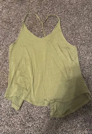 Lululemon Tank thumbnail 1