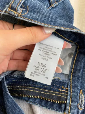 Levi's Low-Rise Jeans thumbnail 6