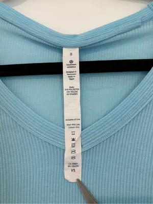 Lululemon Women’s Blue Short Sleeve V-Neck Athletic Shirt Size 8 Gym Workout Run thumbnail 3