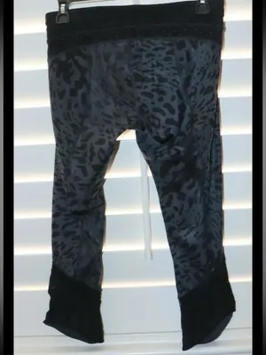 Lululemon Just Breathe Crop Leggings Animal Swirl Deep Coal Light Black Size 6 thumbnail 4