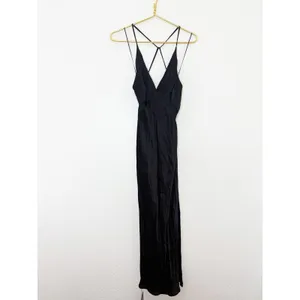 NWT ASTR The Label Black Deep V Satin Midi Dress Size Small Cocktail Wedding thumbnail 4