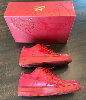 Nike Air Force 1 AF1 Valentine's Day Limited Edition Red Sneakers US Size 9 thumbnail 1