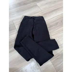 Good American Black High Rise Skinny Jeans Size 0 25 Slim Fit Denim‎ Pants thumbnail 4