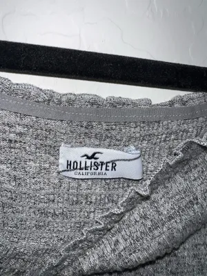 Hollister long sleeve  thumbnail 2