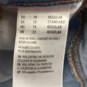 American Eagle 🦅 Mom Jeans thumbnail 3
