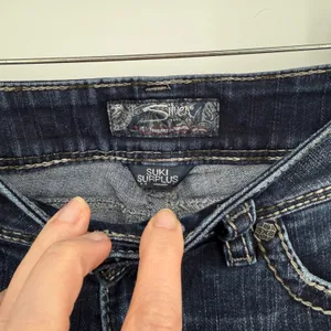 Silver Jeans Co Suki Surplus Dark Wash Bootcut‎ Jeans Womens W29 L30 Indigo thumbnail 3