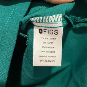 FIGS Casma Three Pocket Scrub Top Women's Size XS Technical Collection Green NWT thumbnail 3