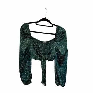 NWT Nasty Gal Green Polka Dot Satin Two Piece Set Crop Top & Wide Leg Pants thumbnail 7