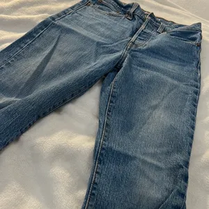 Levi Premium‎ Denim thumbnail 2