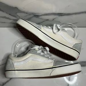 Vans Skateboard Women's Cream Gray Low Top Suede Leather Sneakers Sz 9.5 Classic thumbnail 6