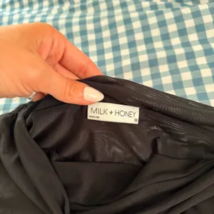 Lulus Black Off the shoulder top thumbnail 6