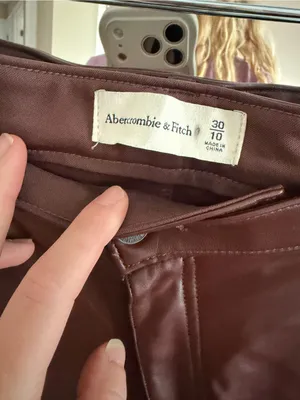 NWOT Abercrombie & Fitch Faux Leather Pants Maroon thumbnail 4