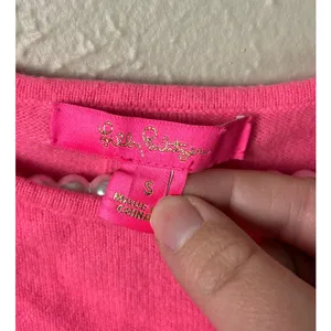 Lilly Pulitzer Cashmere Sweater Size Small Bright Pink Preppy Colorful TINY FLAW thumbnail 3