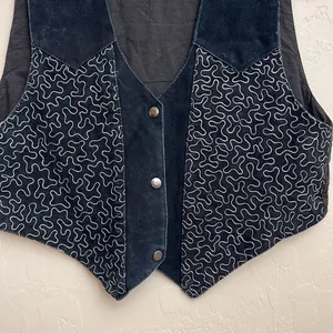 Vintage Leather Cowgirl Button Vest Embroidered thumbnail 2
