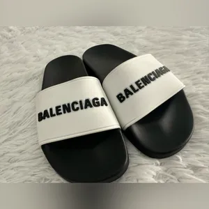BALENCIAGA Raised Logo Embossed Rubber Pool Sandals‎ Slides Shoes White $395 36 thumbnail 3
