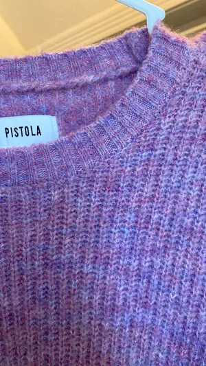 Sweater thumbnail 3