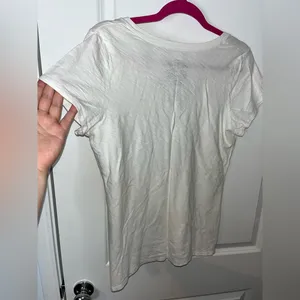 Patagonia Women’s White V-Neck Mesh Short Sleeve Basic Casual T-Shirt Size Large thumbnail 6