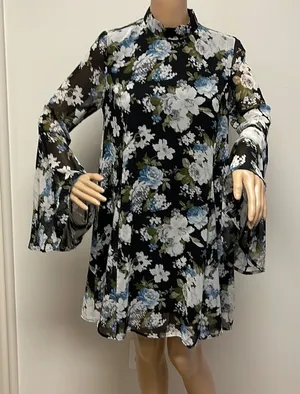 New Lulu’s long bell sleeve black with floral mini dress size M thumbnail 1