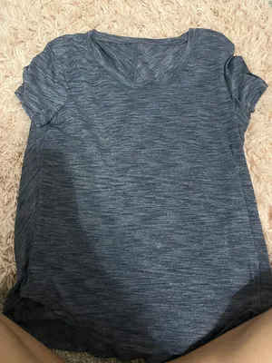 Lululemon Tee thumbnail 1