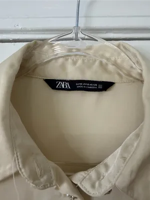 Zara Cream Pearl Button-Up Blouse Size Small Office Workwear Career Professional thumbnail 2