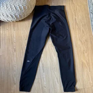 ALO Yoga Midnight Black Leggings thumbnail 4