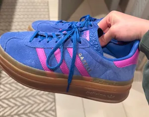 Gazelle Adidas Sneakers thumbnail 1