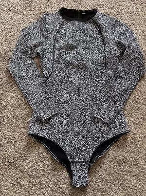 Lululemon &go Til Dawn Bodysuit size 6 thumbnail 1