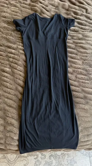 Black Lululemon Midi Dress thumbnail 1