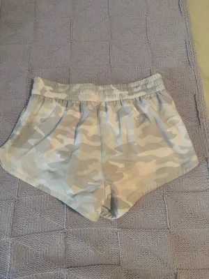 DICK'S Sporting Goods Shorts thumbnail 4