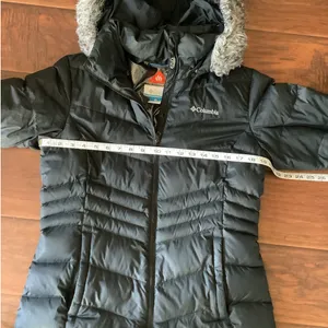 Columbia coat w/ Omni heat lining 🔥 thumbnail 6