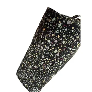 Marc Jacobs Black The Ditsy Floral Mini Traveler Tote (small) thumbnail 5