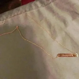 Inspire necklace Gold thumbnail 2