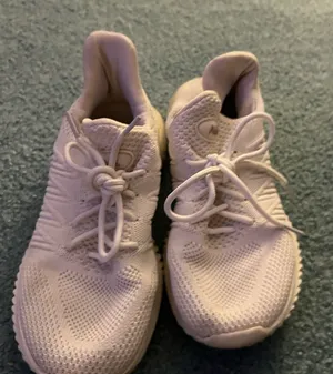 Amazon Women's White Sneakers thumbnail 1