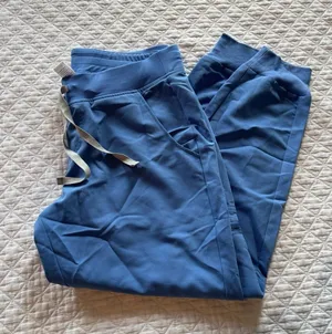 Blue Scrubs Pants - FIGS thumbnail 1