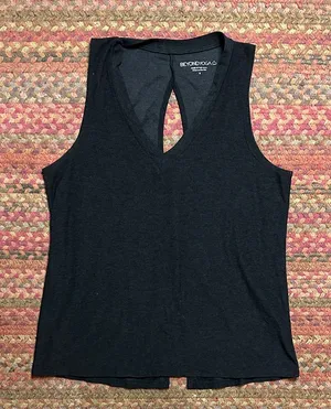 BEYOND YOGA V NECK OPEN BACK TANK thumbnail 1