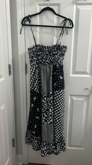 Dress thumbnail 1