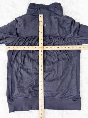 Lululemon Reversible Zip Jacket Gray Ruched Yoga Jacket Size 10 thumbnail 3