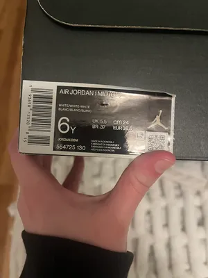 Nike Air Jordan 1 Mid thumbnail 8
