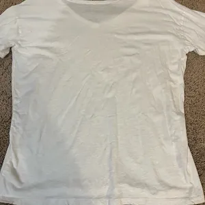 Aerie White V-Neck T-Shirt thumbnail 4