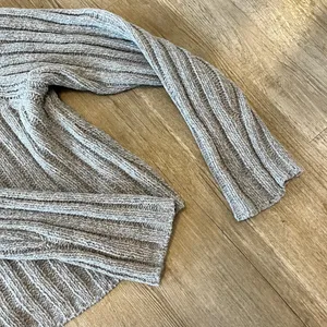 Womens American Eagle Grey Cropped Knit Sweater - XL thumbnail 4