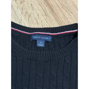 Tommy Hilfiger Womens black‎ Cable Knit Cotton Sweater Size M Crew Neck Logo thumbnail 3