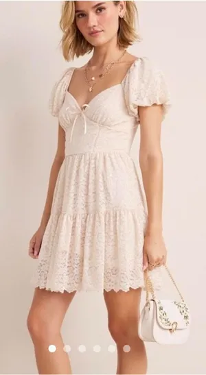 Francesca's Dress Lace champagne thumbnail 1