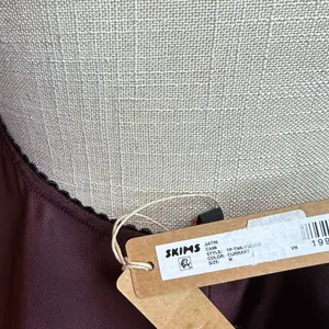 NWT Skims Satin Cami Top thumbnail 6