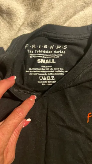 Long Sleeve Crop Top “FRIENDS” The Television Series Shirt Size Smal thumbnail 8