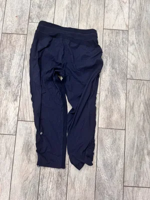 Lululemon dance studio crop  thumbnail 2