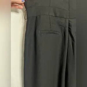 Banana Republic Black V Neck Jumpsuit Medium thumbnail 7
