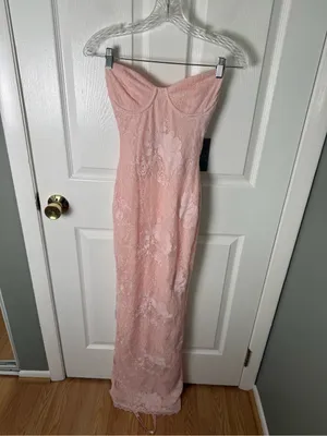 House of CB Lucienne Pink Lace Maxi Dress XS thumbnail 2