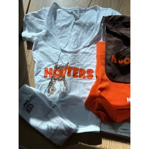 New Spirit 5pc Hooters girl Halloween Costume Shorts Pouch Socks Name Tag Xs 0-2 thumbnail 11