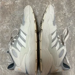 ADIDAS Crazy Chaos Gray Sneakers Size 9 thumbnail 9