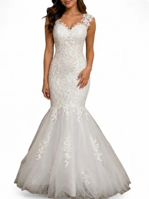Elegant white wedding dress size S thumbnail 1